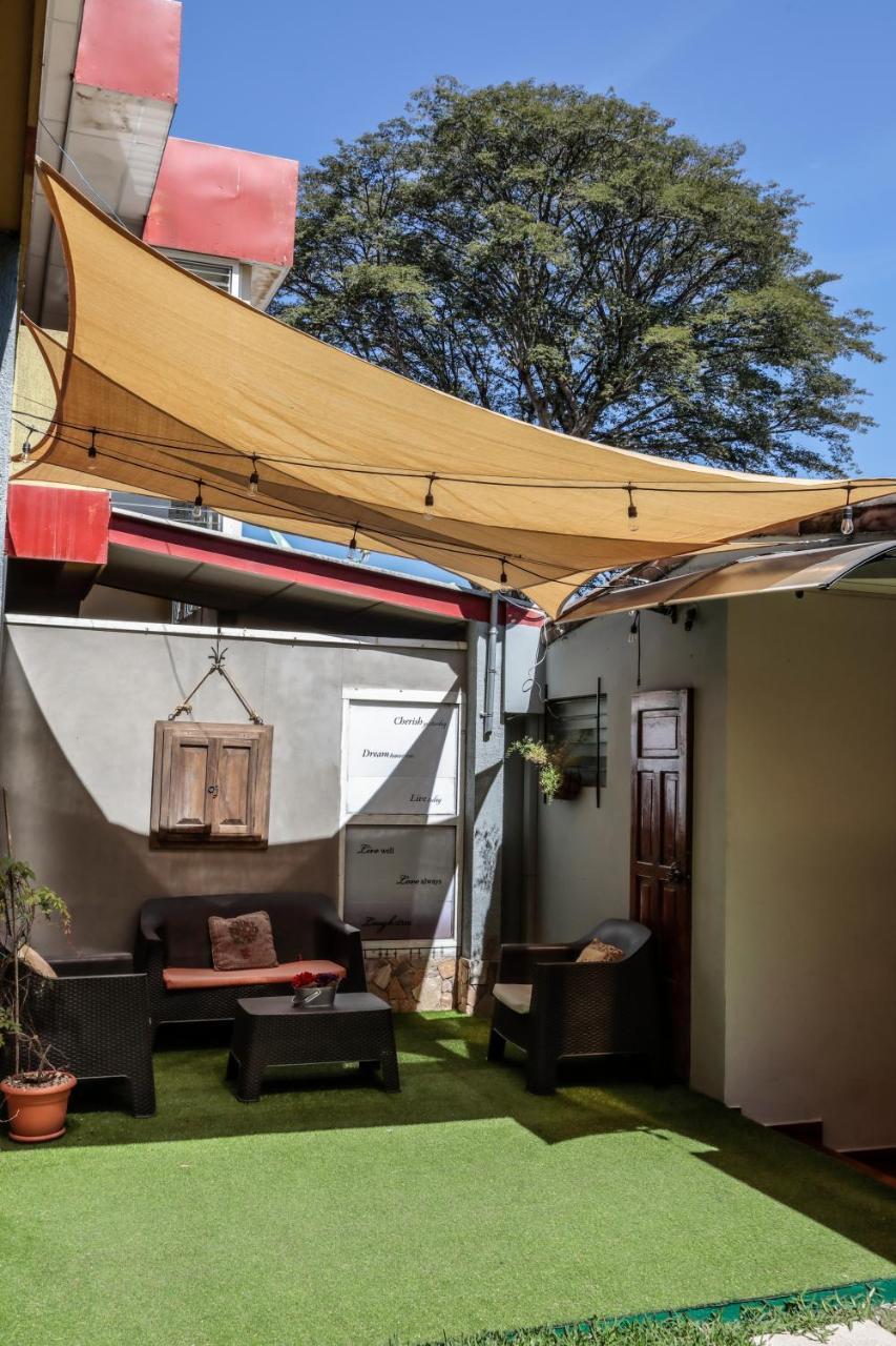 Hostal San Benito San Salvador Bagian luar foto