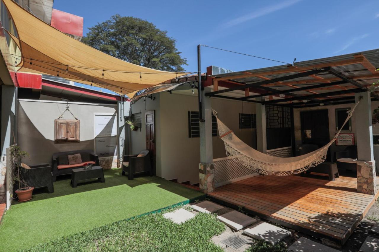 Hostal San Benito San Salvador Bagian luar foto