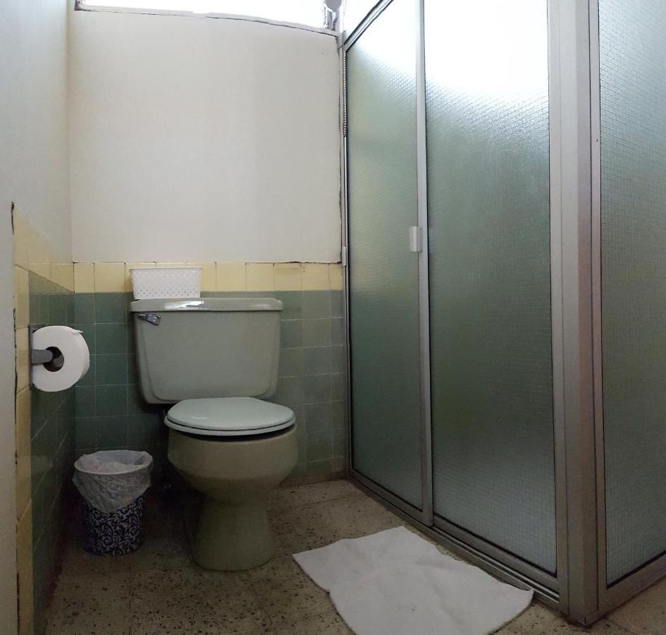 Hostal San Benito San Salvador Bagian luar foto